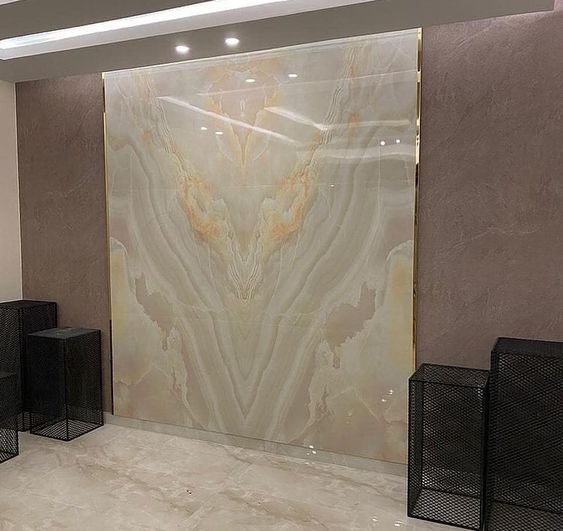 معلم بديل الرخام في الرياض